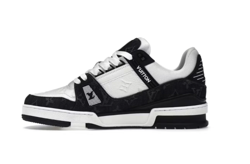 Louis Vuitton Trainer B/White