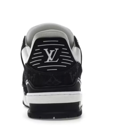 Louis Vuitton Trainer B/White