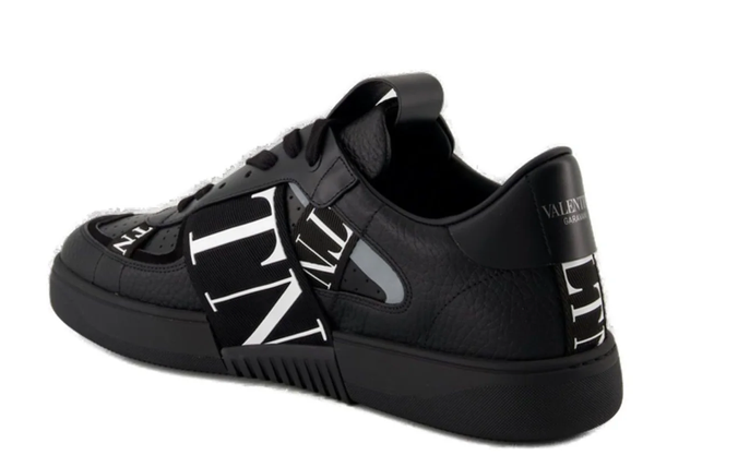 Valentino Garavani VL7N Black/Black