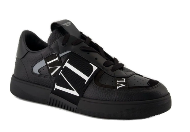 Valentino Garavani VL7N Black/Black